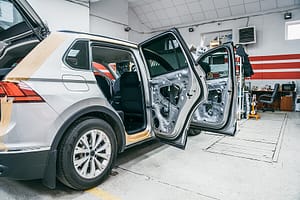 Dismantling a car for parts
